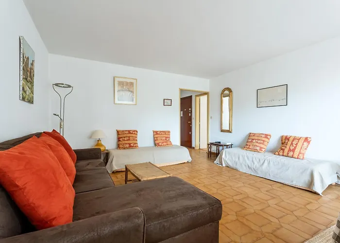 Le Monticule Par Dodo-a-cassis